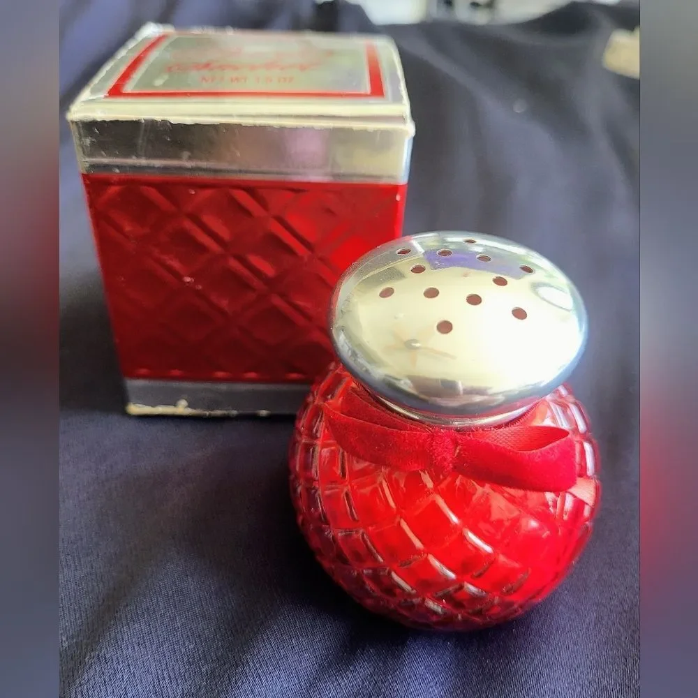 Avon Unforgettable Powder Sachet 1.5 oz Red Glass Jar with Original Box